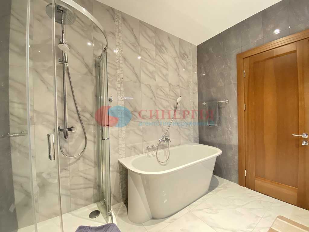 Оренда 3-кімнатної квартири 160 м², Кловський узвіз, 7А