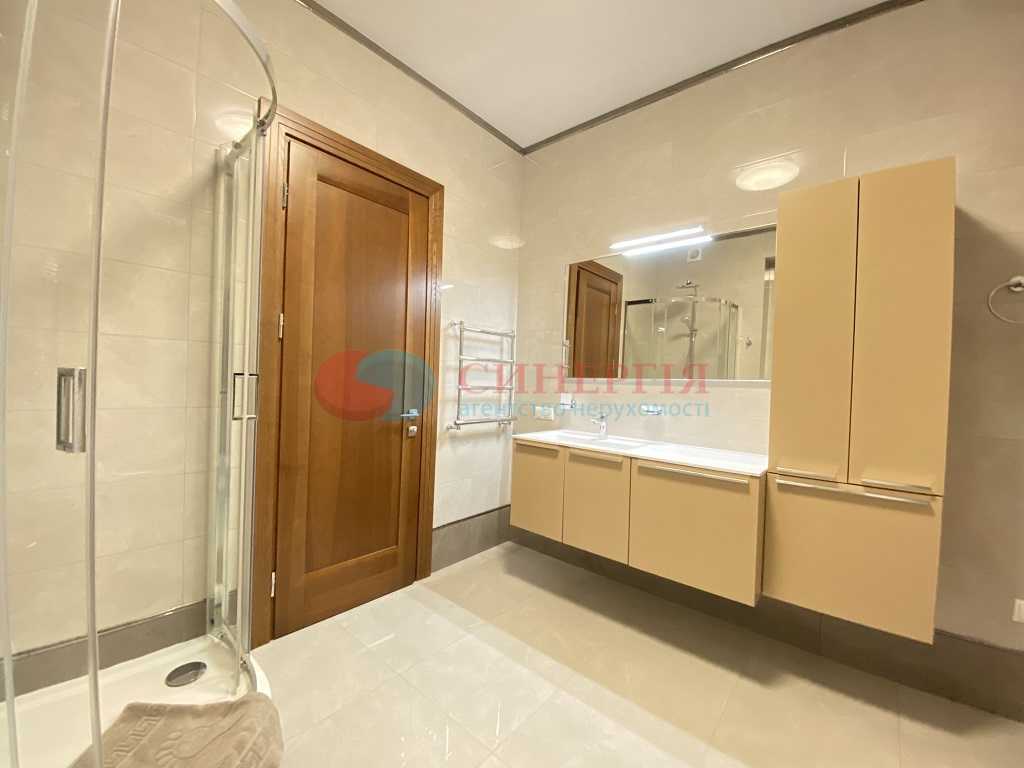 Оренда 3-кімнатної квартири 160 м², Кловський узвіз, 7А