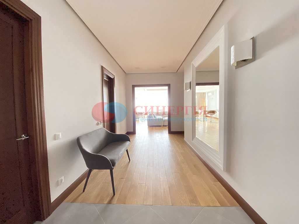 Оренда 3-кімнатної квартири 160 м², Кловський узвіз, 7А