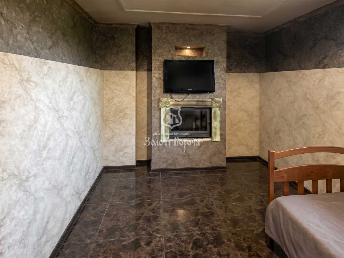 Продаж будинку 320 м², 11-Дачна, 43-45
