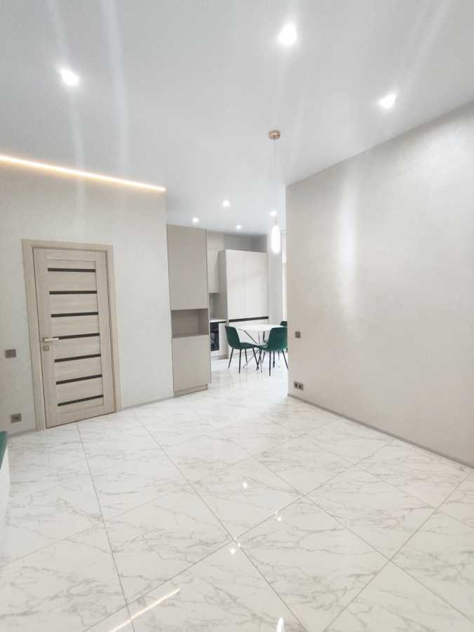 Продаж 1-кімнатної квартири 40 м², Редьчинська вул., 8