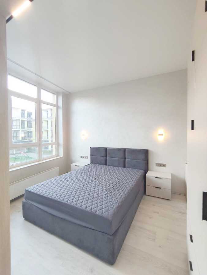 Продаж 1-кімнатної квартири 40 м², Редьчинська вул., 8