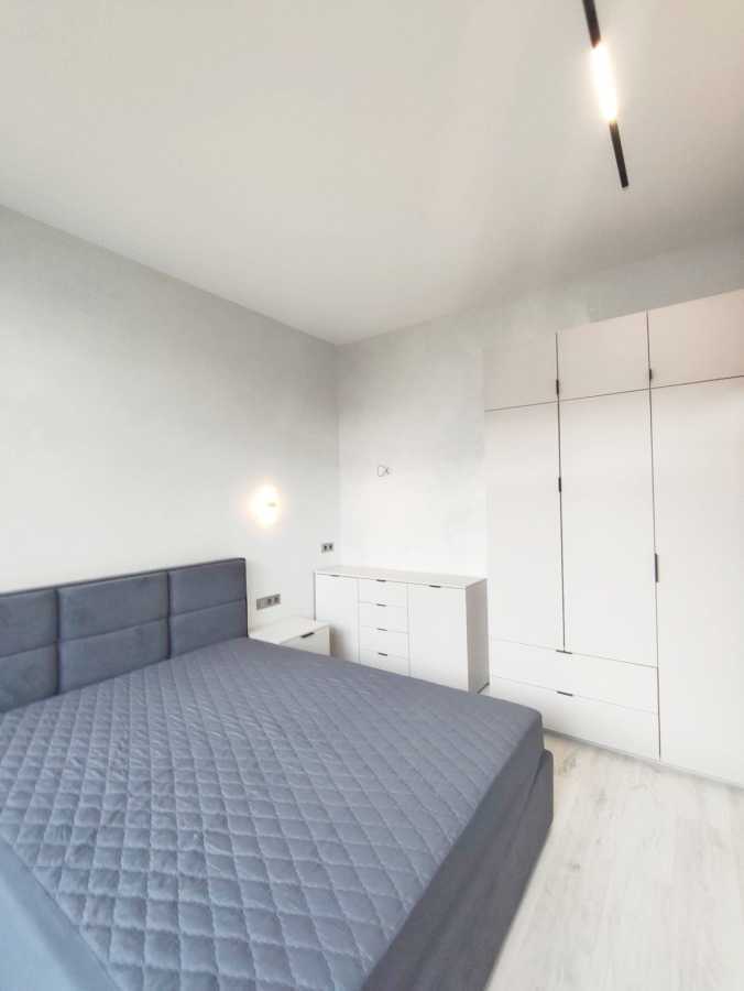 Продаж 1-кімнатної квартири 40 м², Редьчинська вул., 8