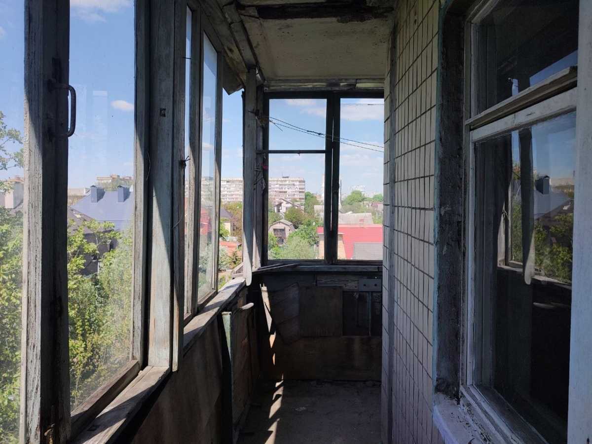 Продаж 3-кімнатної квартири 65 м², Дежнева, 5