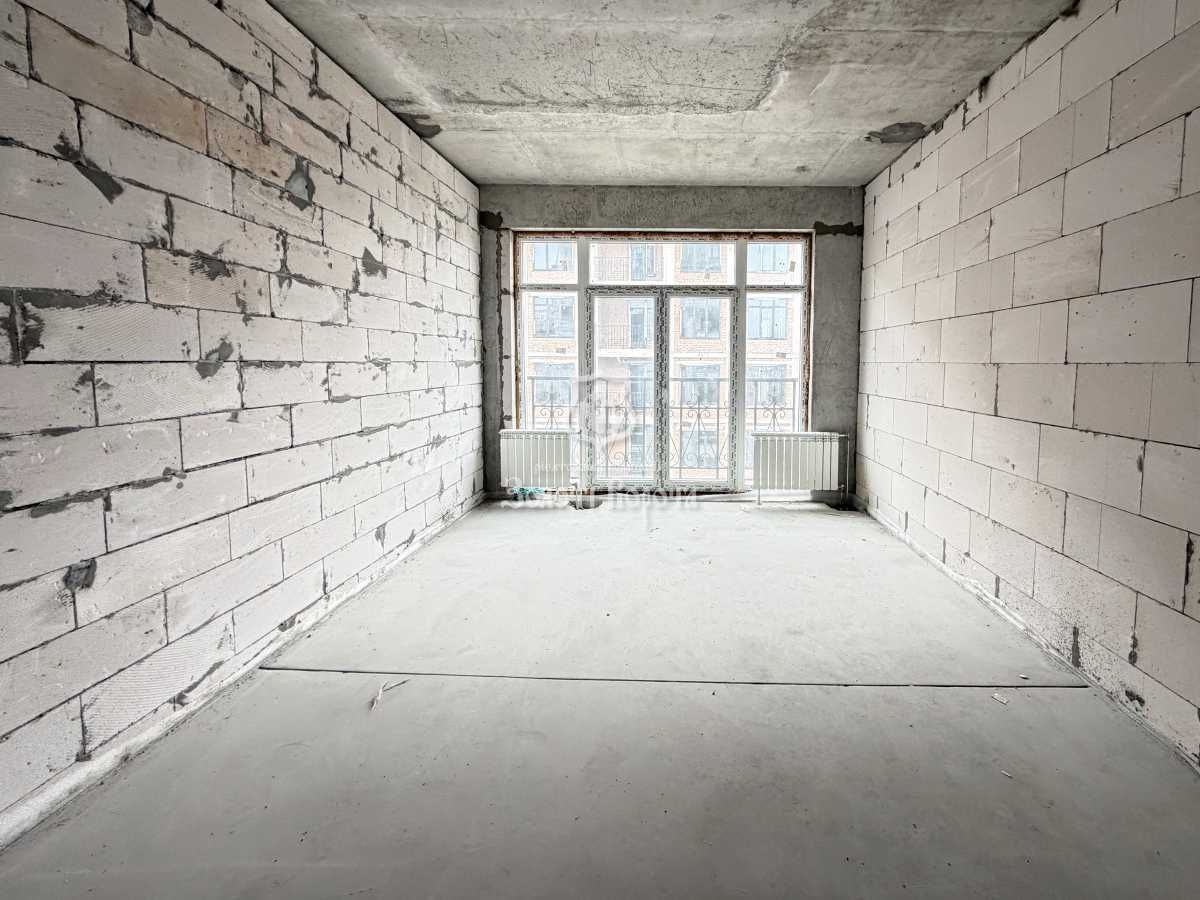 Продажа 2-комнатной квартиры 77 м², Щекавицкая ул., 53