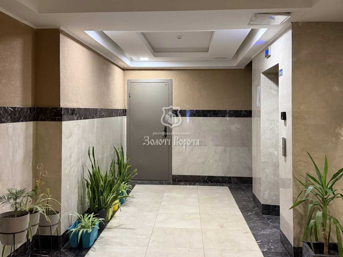 Продажа 2-комнатной квартиры 77 м², Щекавицкая ул., 53