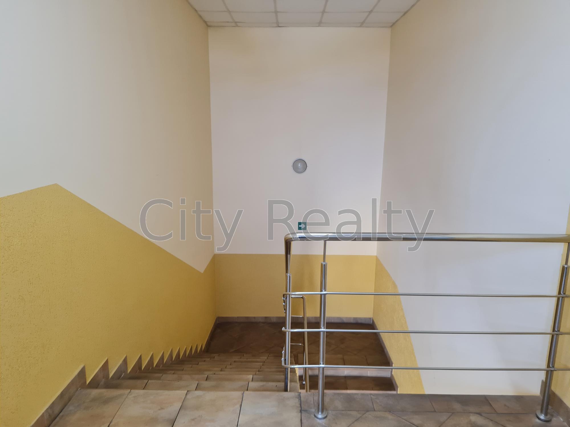 Оренда офісу 521.5 м², Петра Сагайдачного вул., 33