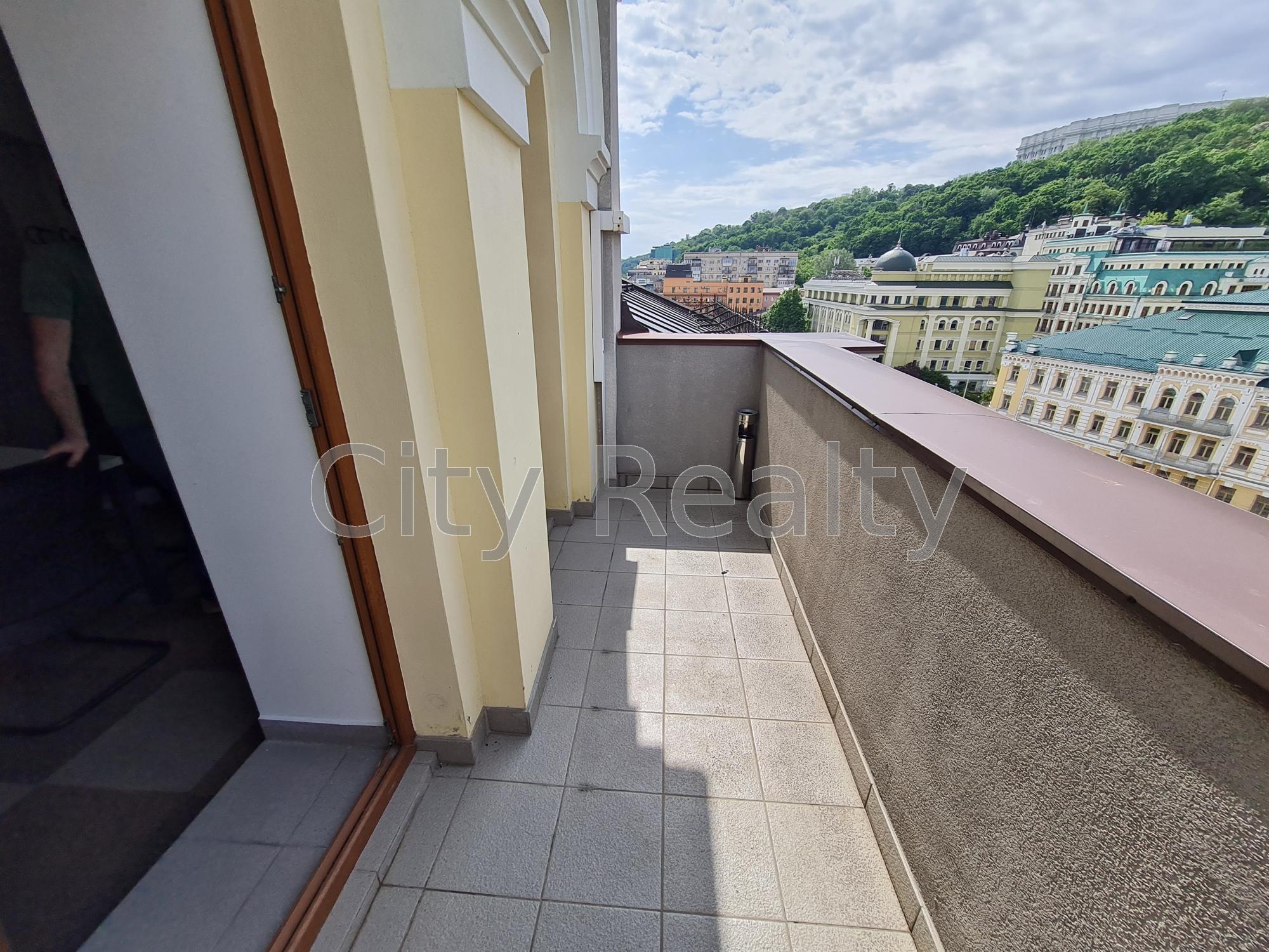 Оренда офісу 521.5 м², Петра Сагайдачного вул., 33