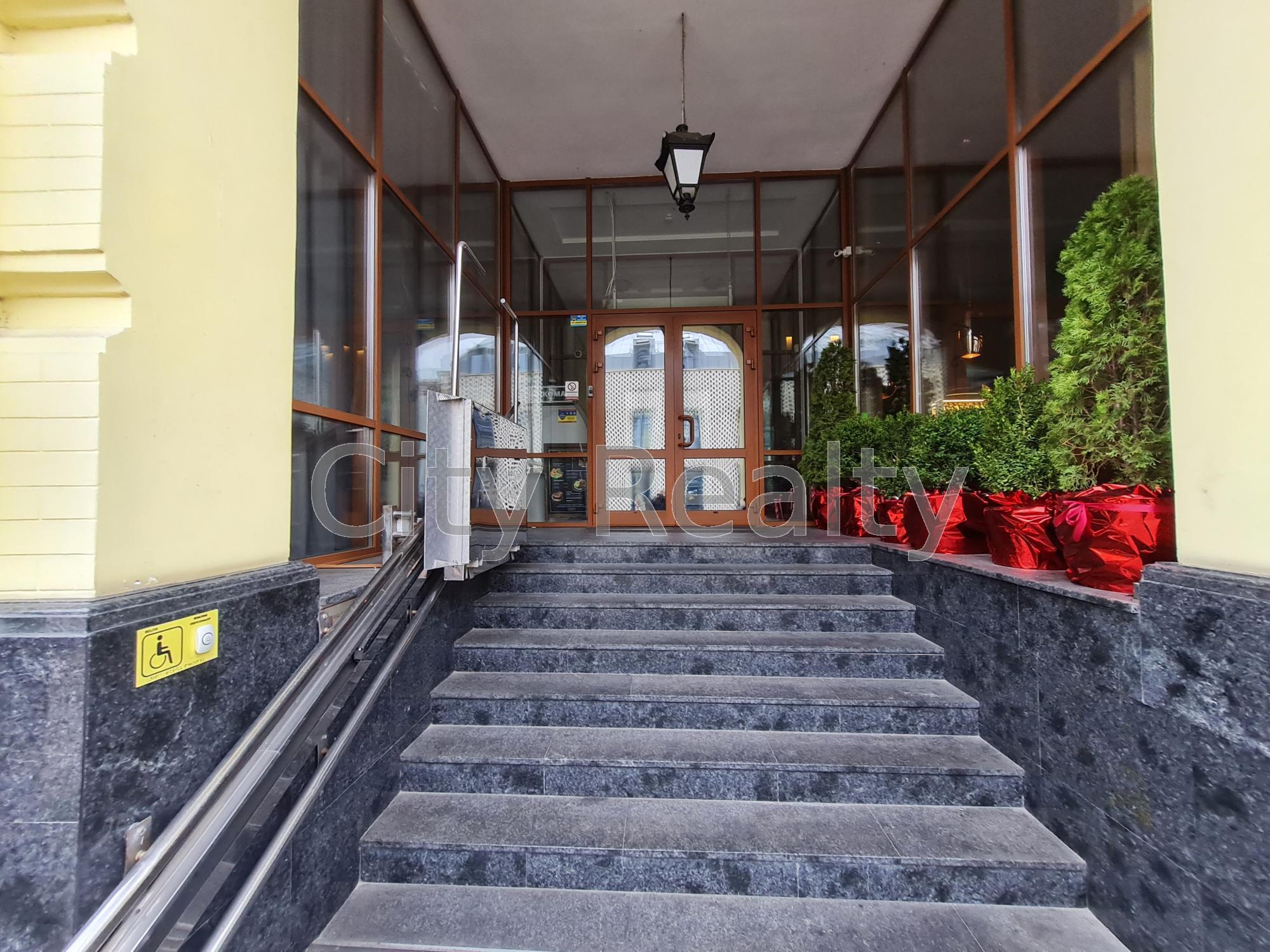 Оренда офісу 521.5 м², Петра Сагайдачного вул., 33