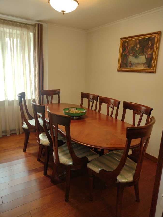 Продажа 4-комнатной квартиры 100.1 м², Менделеева ул., 12