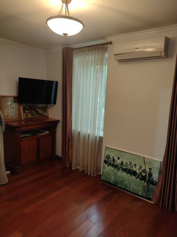 Продажа 4-комнатной квартиры 100.1 м², Менделеева ул., 12