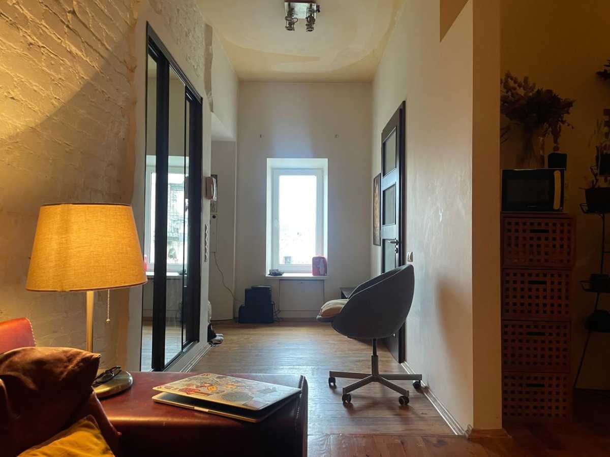 Продажа 2-комнатной квартиры 90 м², Ярославская ул., 10