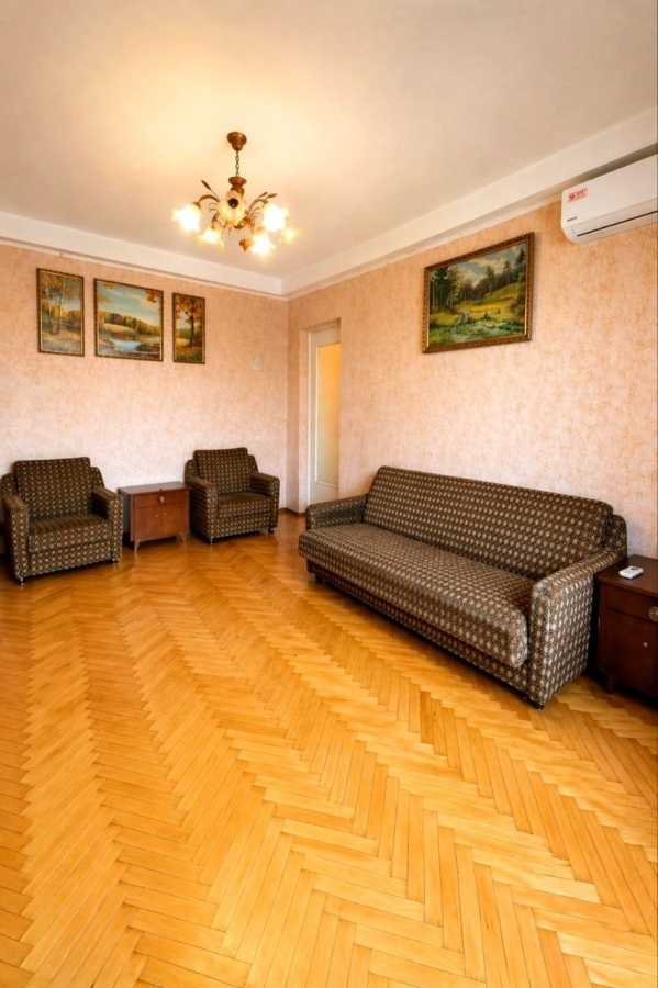 Продаж 2-кімнатної квартири 45.9 м², Маршала Малиновського вул., 11Б