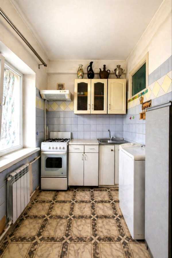 Продаж 2-кімнатної квартири 45.9 м², Маршала Малиновського вул., 11Б