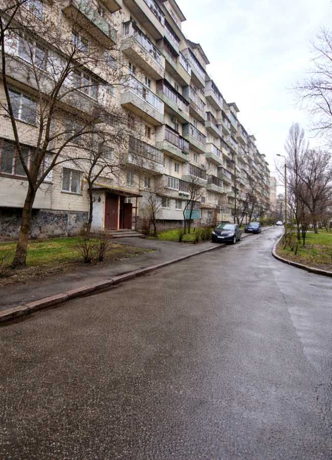 Продаж 2-кімнатної квартири 45.9 м², Маршала Малиновського вул., 11Б