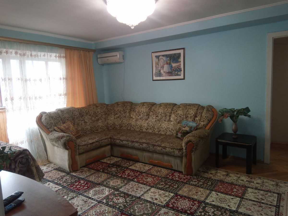 4-комнатная квартира посуточно 90 м², Леси Украинки бул., 9