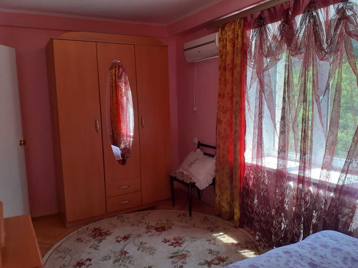 4-комнатная квартира посуточно 90 м², Леси Украинки бул., 9