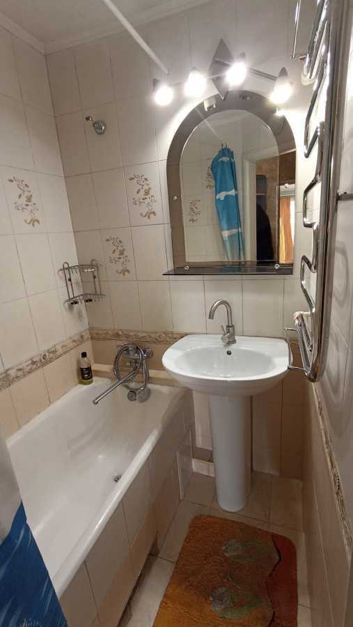 4-комнатная квартира посуточно 90 м², Леси Украинки бул., 9