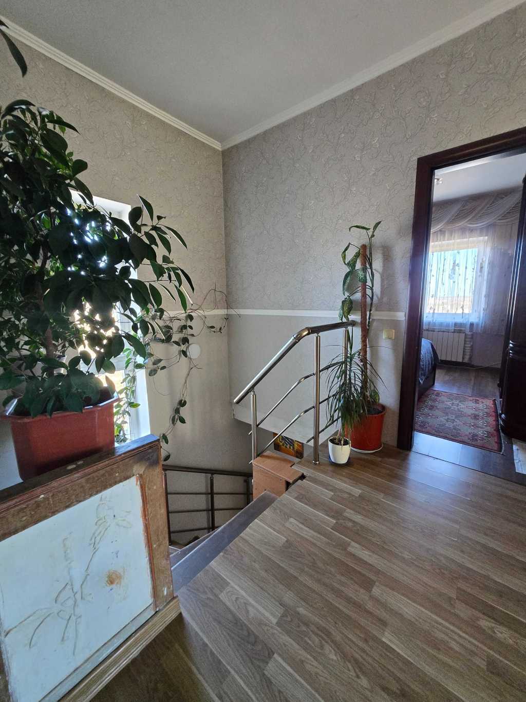 Продаж 4-кімнатної квартири 140.6 м², Незалежності