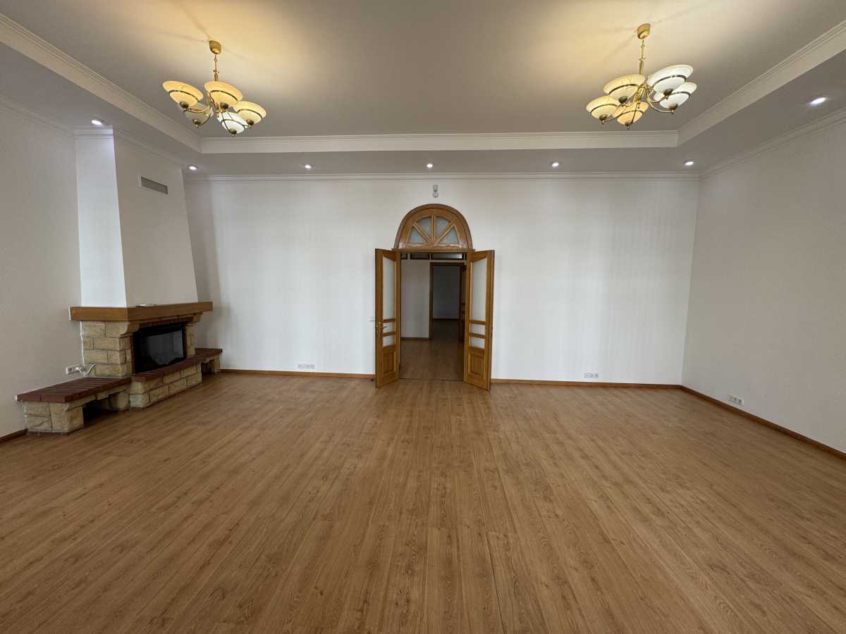 Аренда офиса 195 м², Саксаганского ул., 99