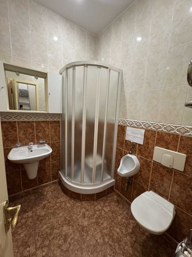 Аренда офиса 195 м², Саксаганского ул., 99