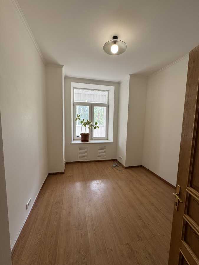 Аренда офиса 195 м², Саксаганского ул., 99