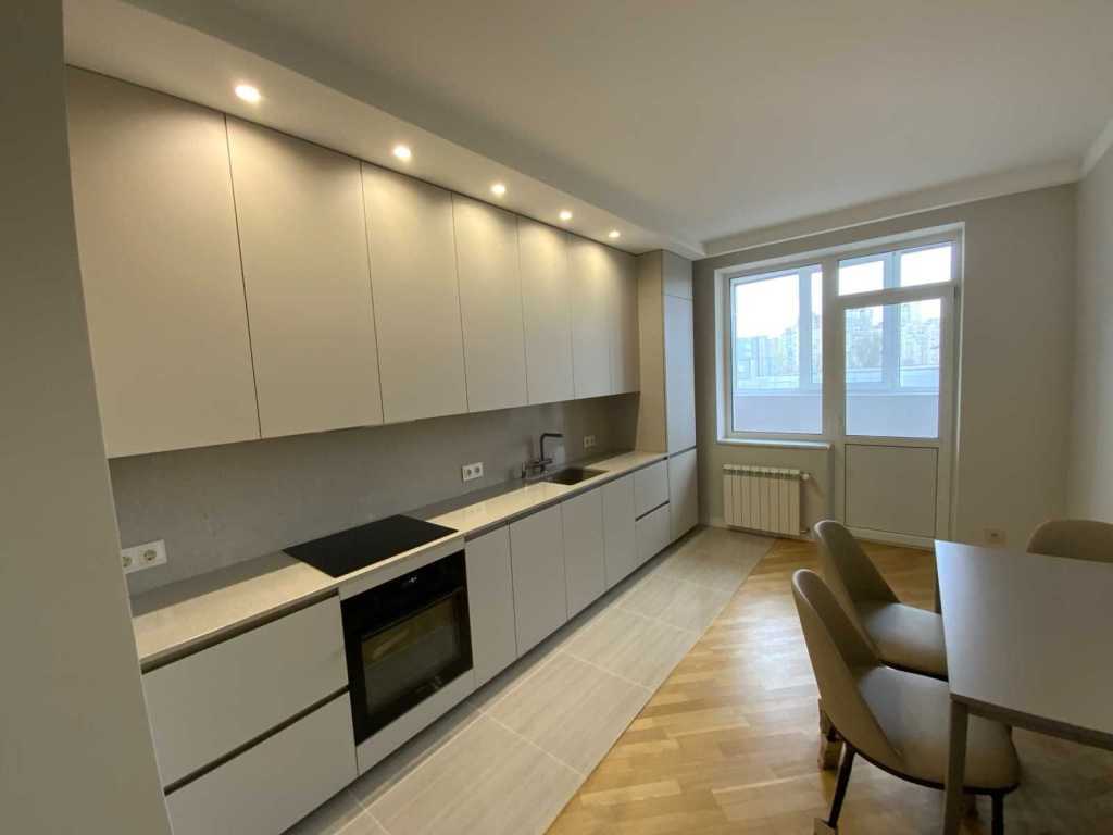 Продаж 3-кімнатної квартири 106 м², Раїси Окіпної вул., 10Б
