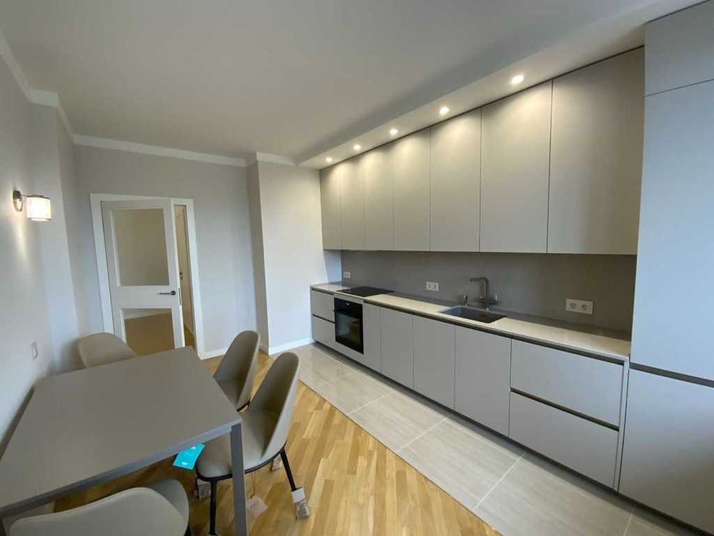 Продаж 3-кімнатної квартири 106 м², Раїси Окіпної вул., 10Б
