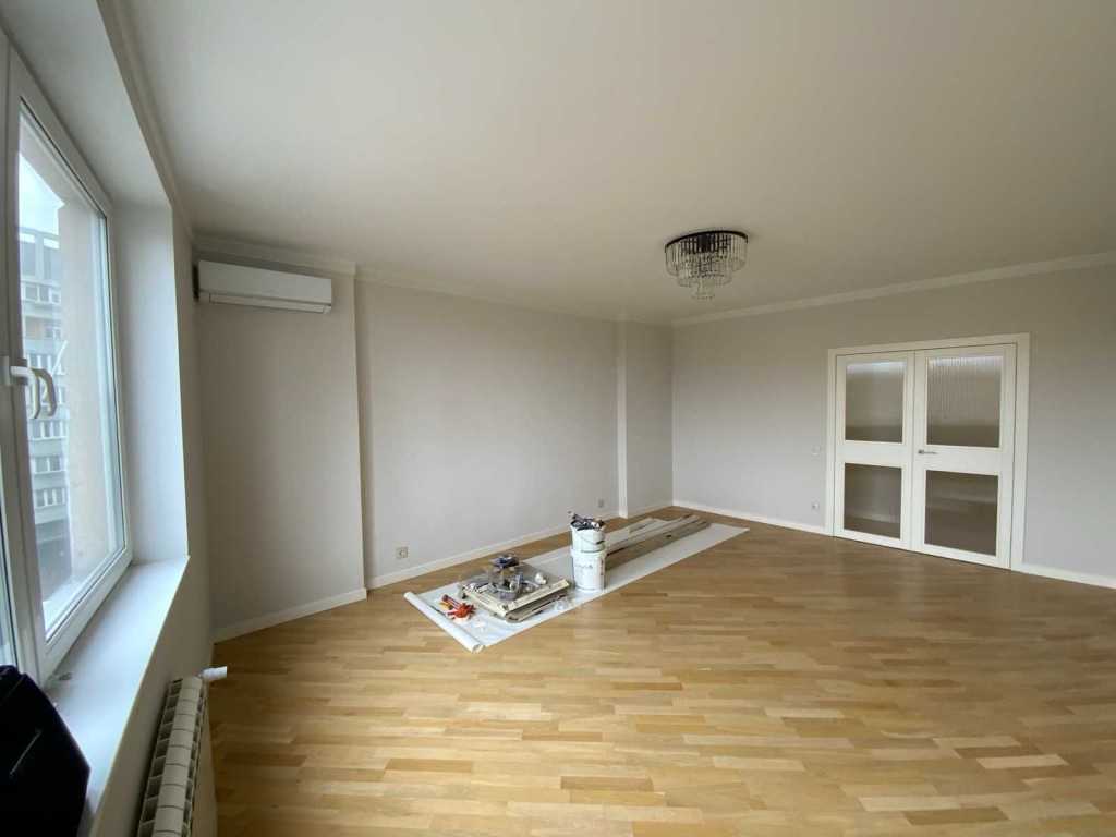 Продаж 3-кімнатної квартири 106 м², Раїси Окіпної вул., 10Б