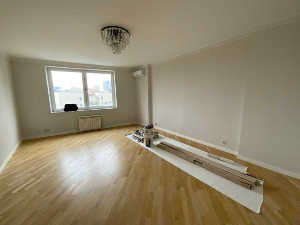 Продаж 3-кімнатної квартири 106 м², Раїси Окіпної вул., 10Б
