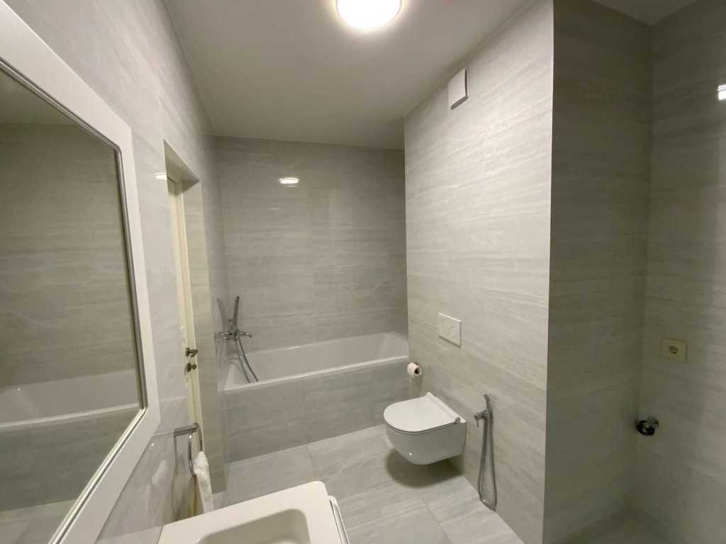 Продаж 3-кімнатної квартири 106 м², Раїси Окіпної вул., 10Б