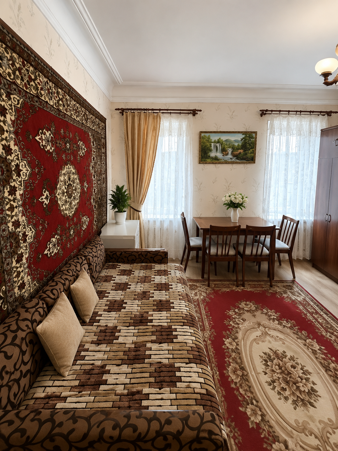 Продаж 2-кімнатної квартири 46 м², Сєрова вул., 8