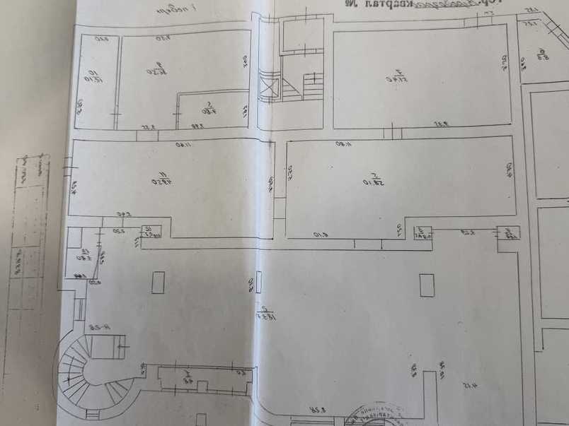 Продаж офісу 840 м², Поотавська