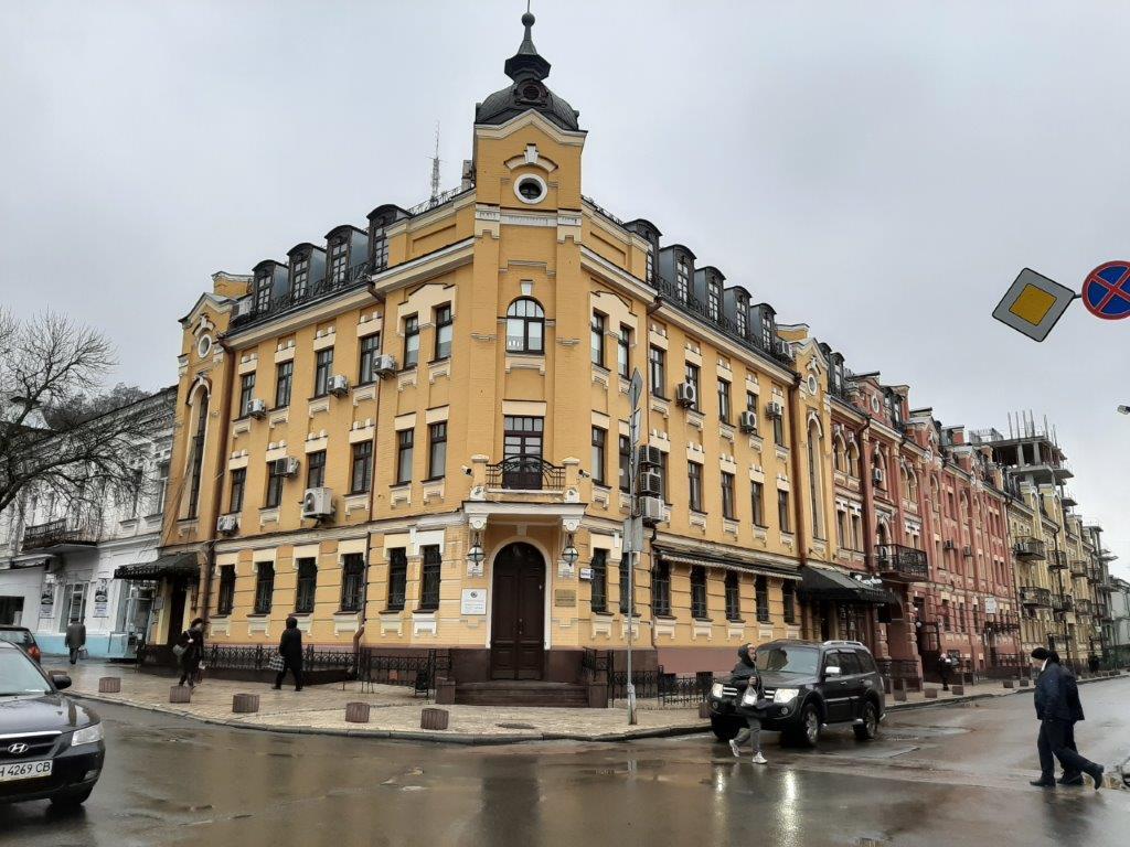 Оренда офісу 82 м², Кирилівська вул., 1