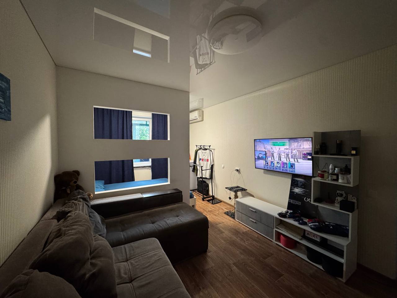 Продаж квартири з вільним плануванням 30.6 м², Покровская вул.