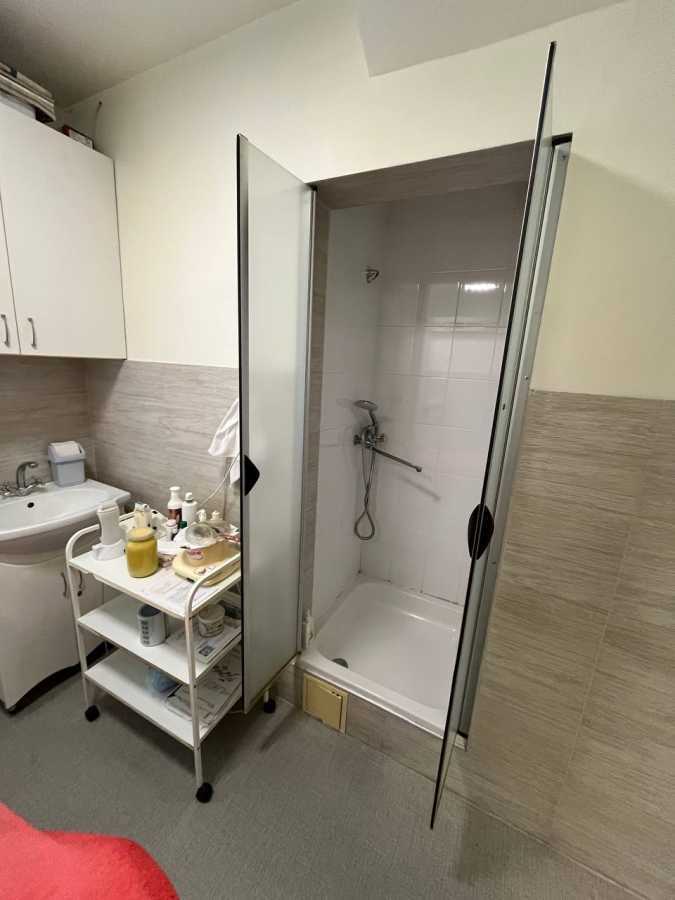 Продаж приміщення вільного призначення 68 м², Берестейський, 30
