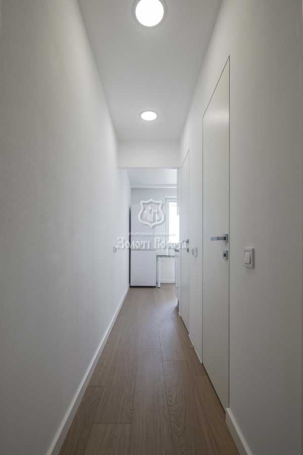 Продаж 3-кімнатної квартири 68.3 м², Оболонський просп., 13