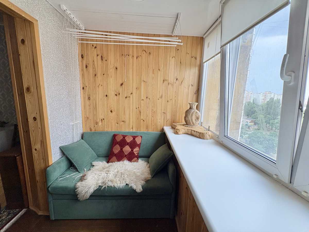 Продаж 2-кімнатної квартири 59 м², Миколи Закревського вул., 5