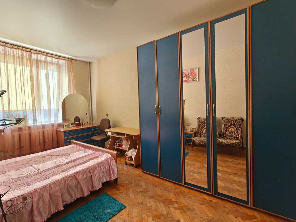 Оренда кімнати/частини квартири, Дружби Народів бул., 13