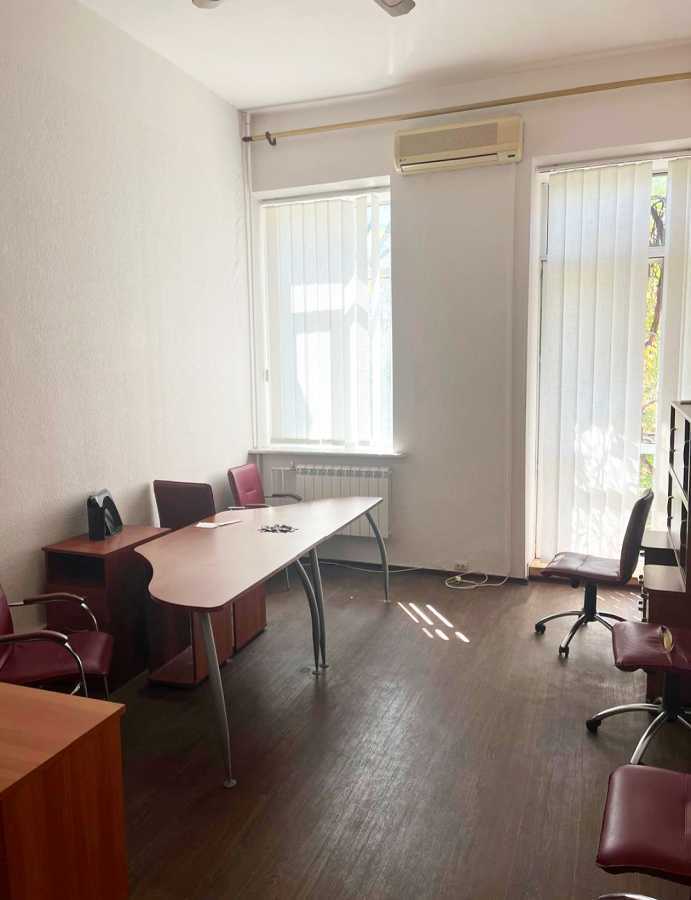 Аренда офиса 56 м², Николая Кибальчича ул., Лысенко