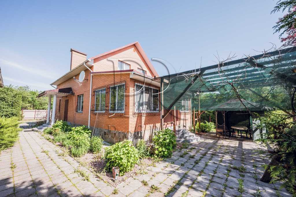 Продаж будинку 218 м²