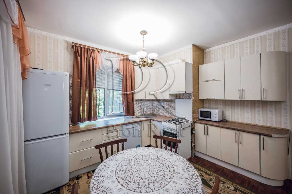 Продаж будинку 218 м²