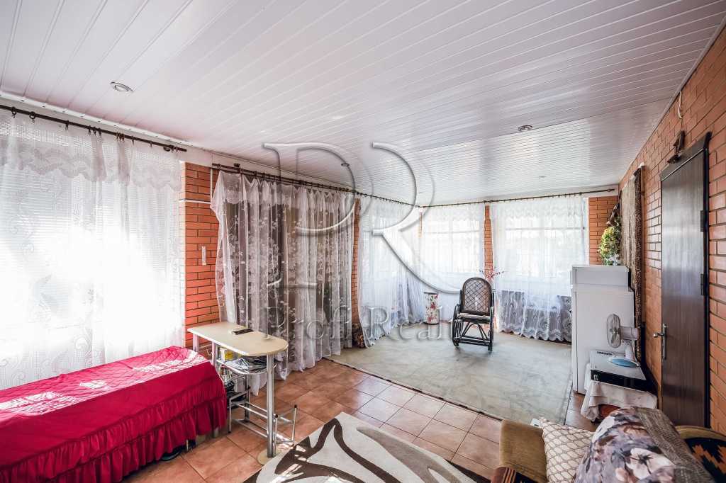 Продаж будинку 218 м²