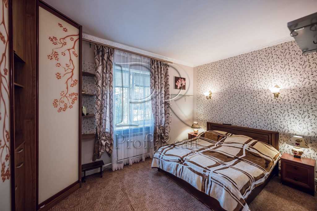 Продаж будинку 218 м²