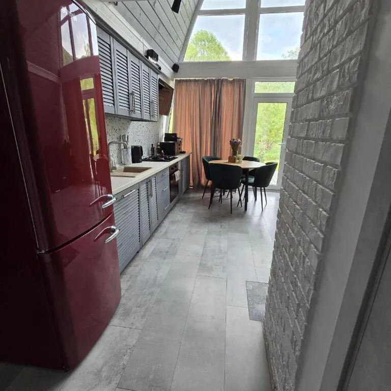 Коттедж посуточно 140 м², Василия Стефаныка ул.