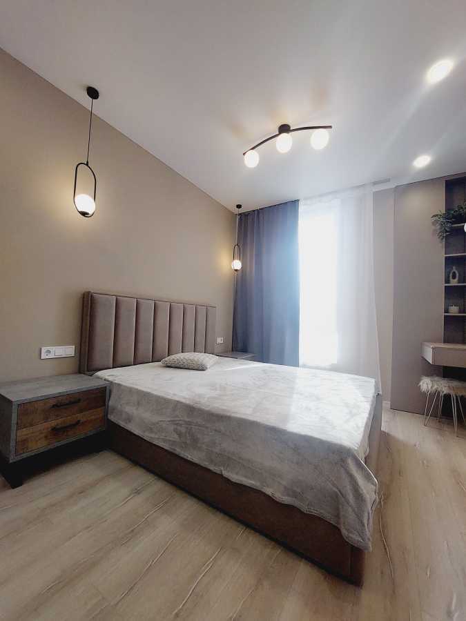 Оренда 1-кімнатної квартири 42 м², Олеся Бабія вул., Бердника, 1Г