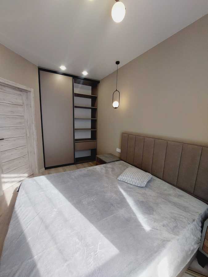 Оренда 1-кімнатної квартири 42 м², Олеся Бабія вул., Бердника, 1Г