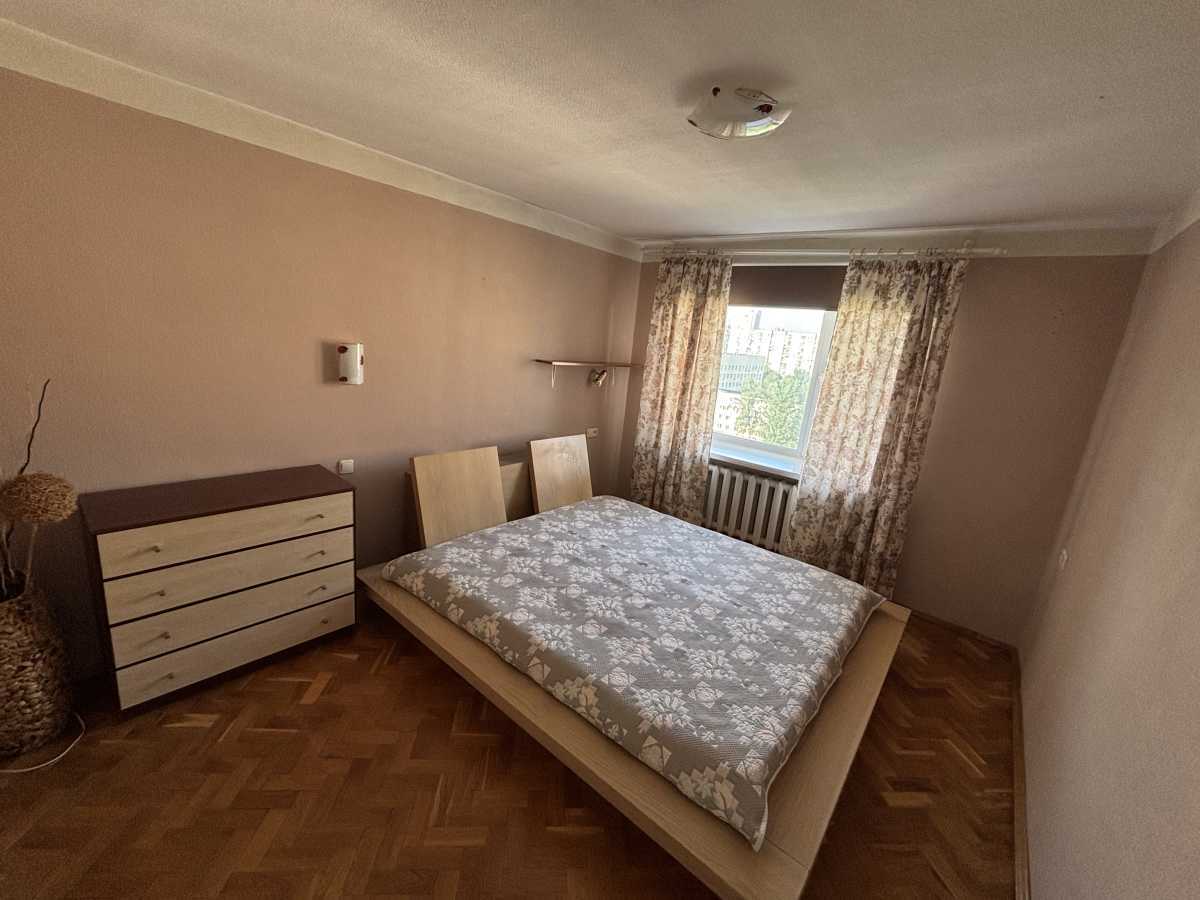 Аренда 3-комнатной квартиры 72 м², Митрополита Андрея Шептицкого ул., 3
