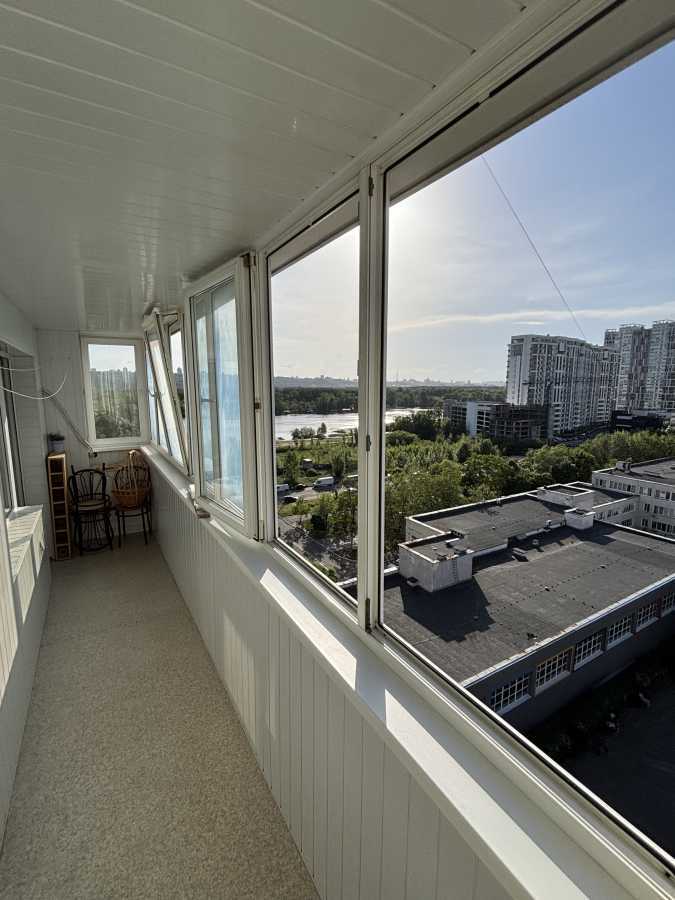 Аренда 3-комнатной квартиры 72 м², Митрополита Андрея Шептицкого ул., 3