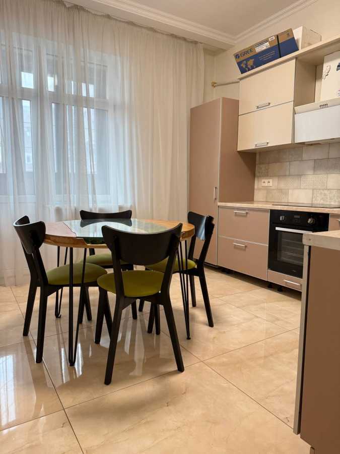 Продажа 3-комнатной квартиры 110 м², Владимира Антоновича ул., 103